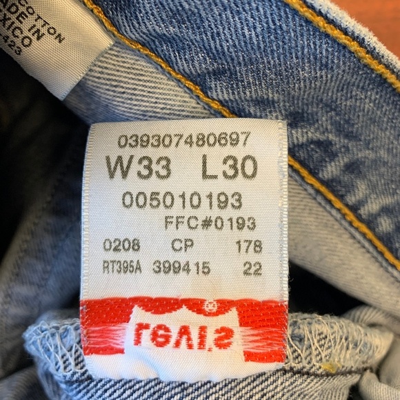 Vintage Men's 501 Levi's Mom Jeans - Picture 7 of 8